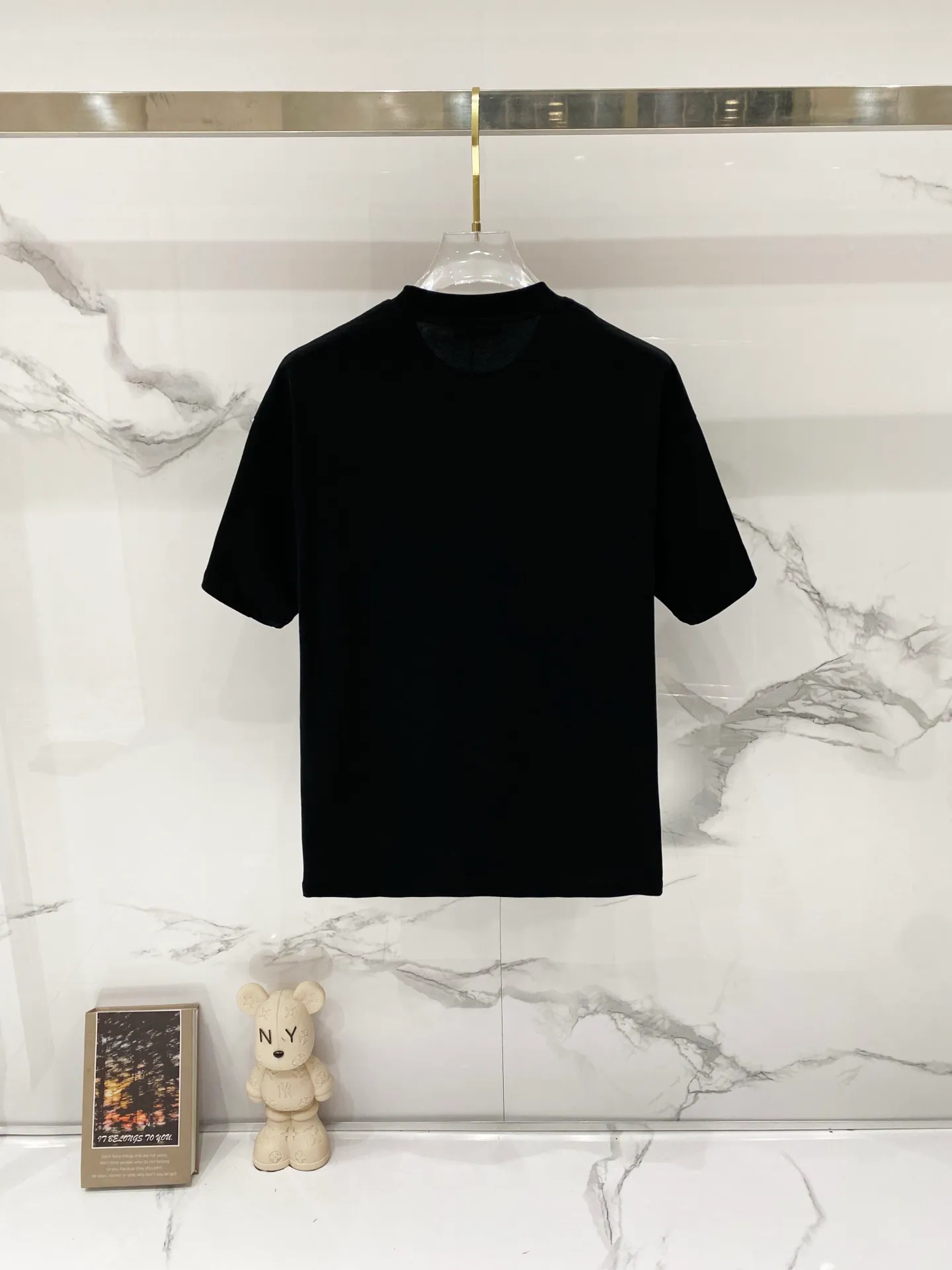BALMAIN/Balmain-Pure cotton gram round neck T-shirt Classic simple silicone letter small label LOGO embossed logo Pure quality original fabric 100% cotton Versatile fashion light luxury trend tag collar label wash three labels complete Size: XS-L Color: Black. White. Green. Khaki color. Royal Blue color